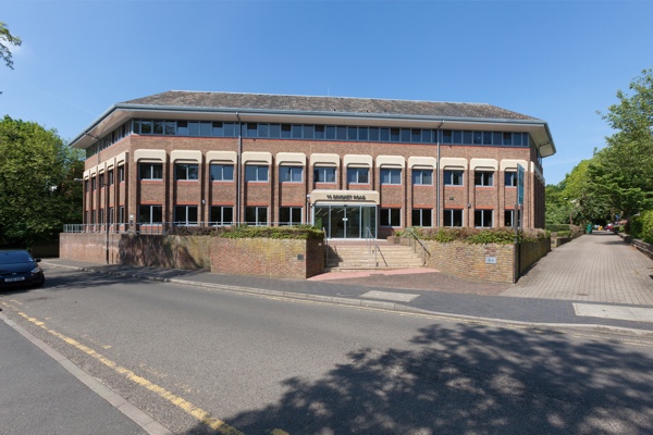 bricket - BDRC Continental Ltd take 5 year lease at 10 Bricket Road, St. Albans